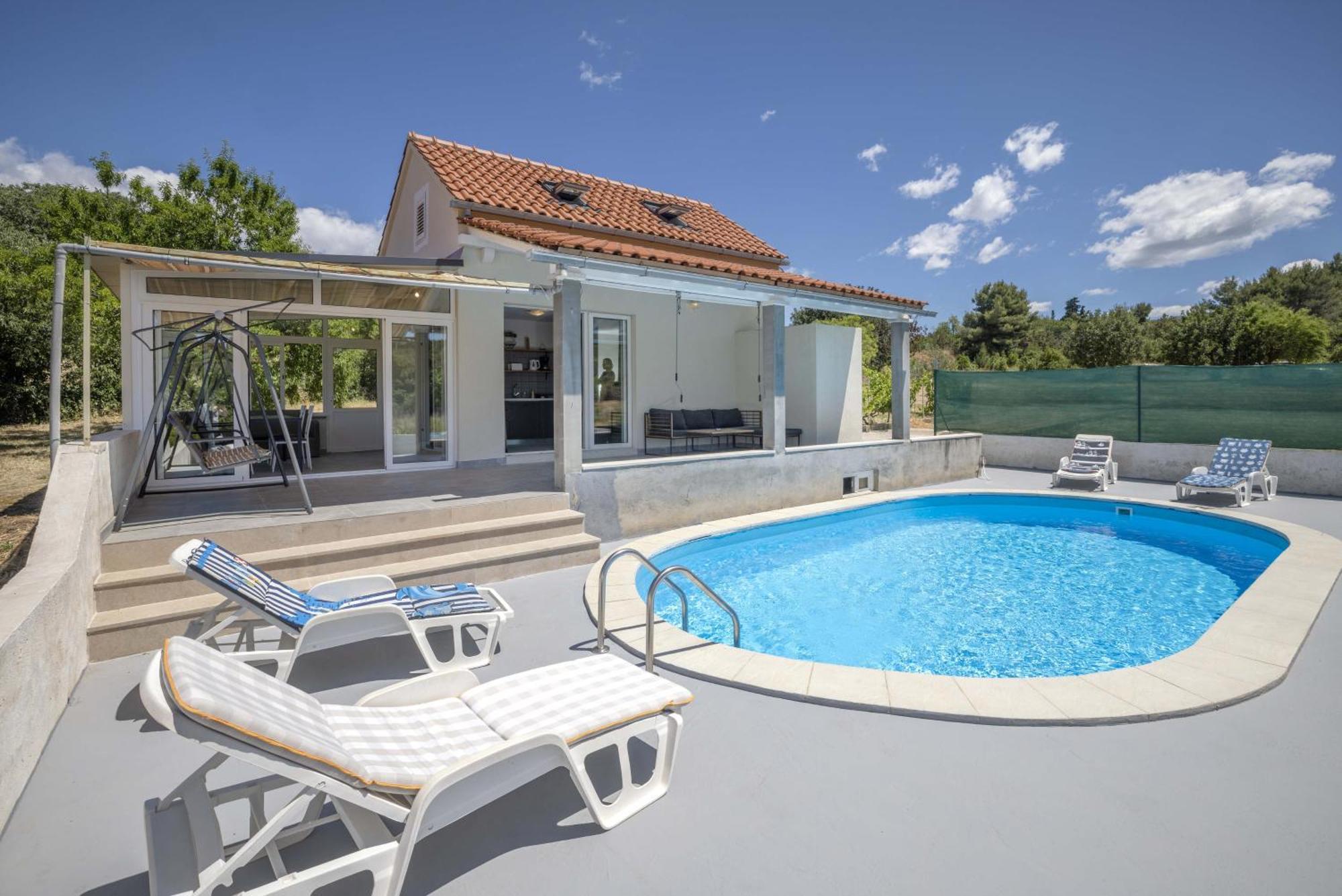 Villa Baras Garden - House With Pool Mirce المظهر الخارجي الصورة